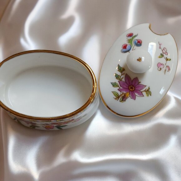 Royal Grafton Malvern Fine Bone China Four Piece Cruet Salt Pepper Shaker Set - Picture 11 of 16